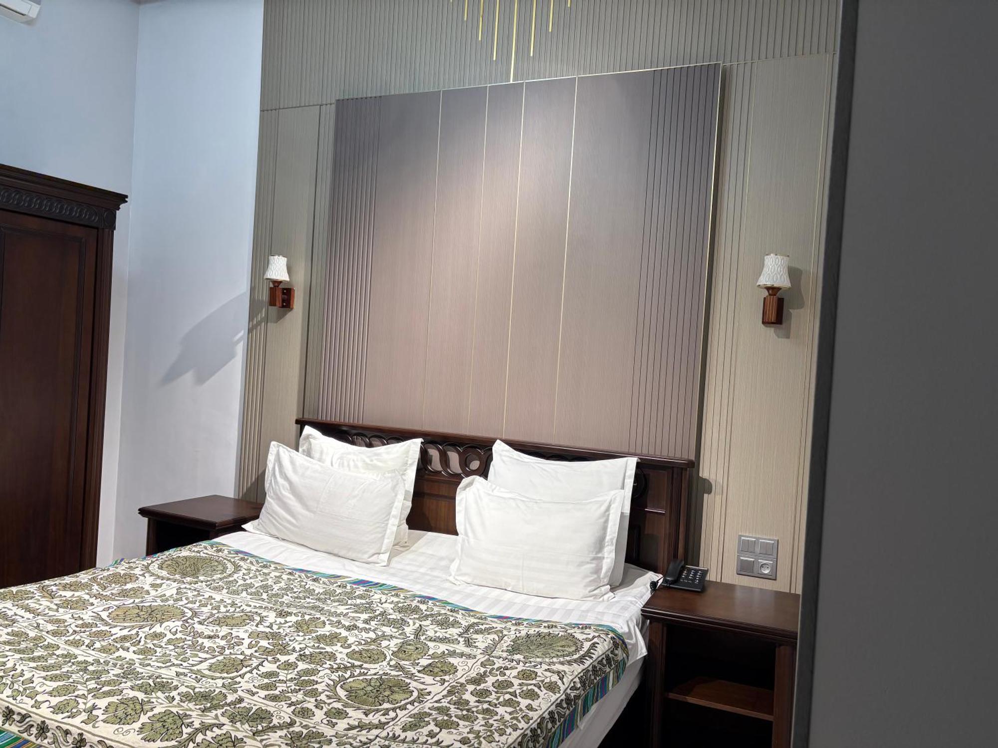 סמרקנד Boulevard Palace Hotel מראה חיצוני תמונה