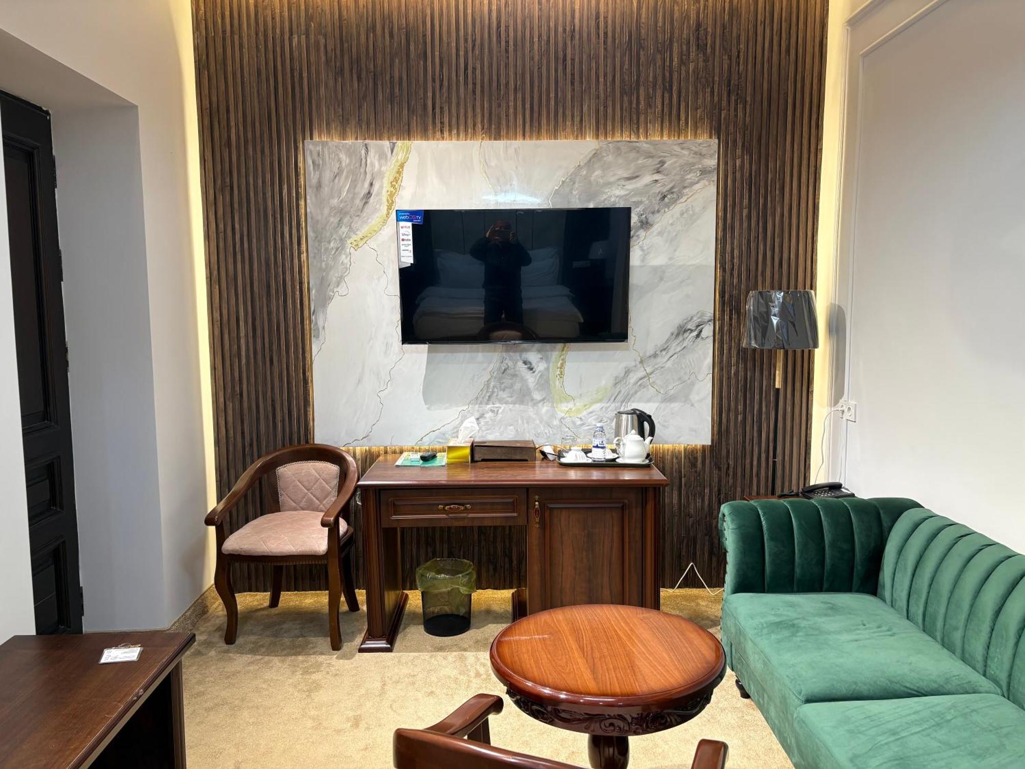 סמרקנד Boulevard Palace Hotel מראה חיצוני תמונה