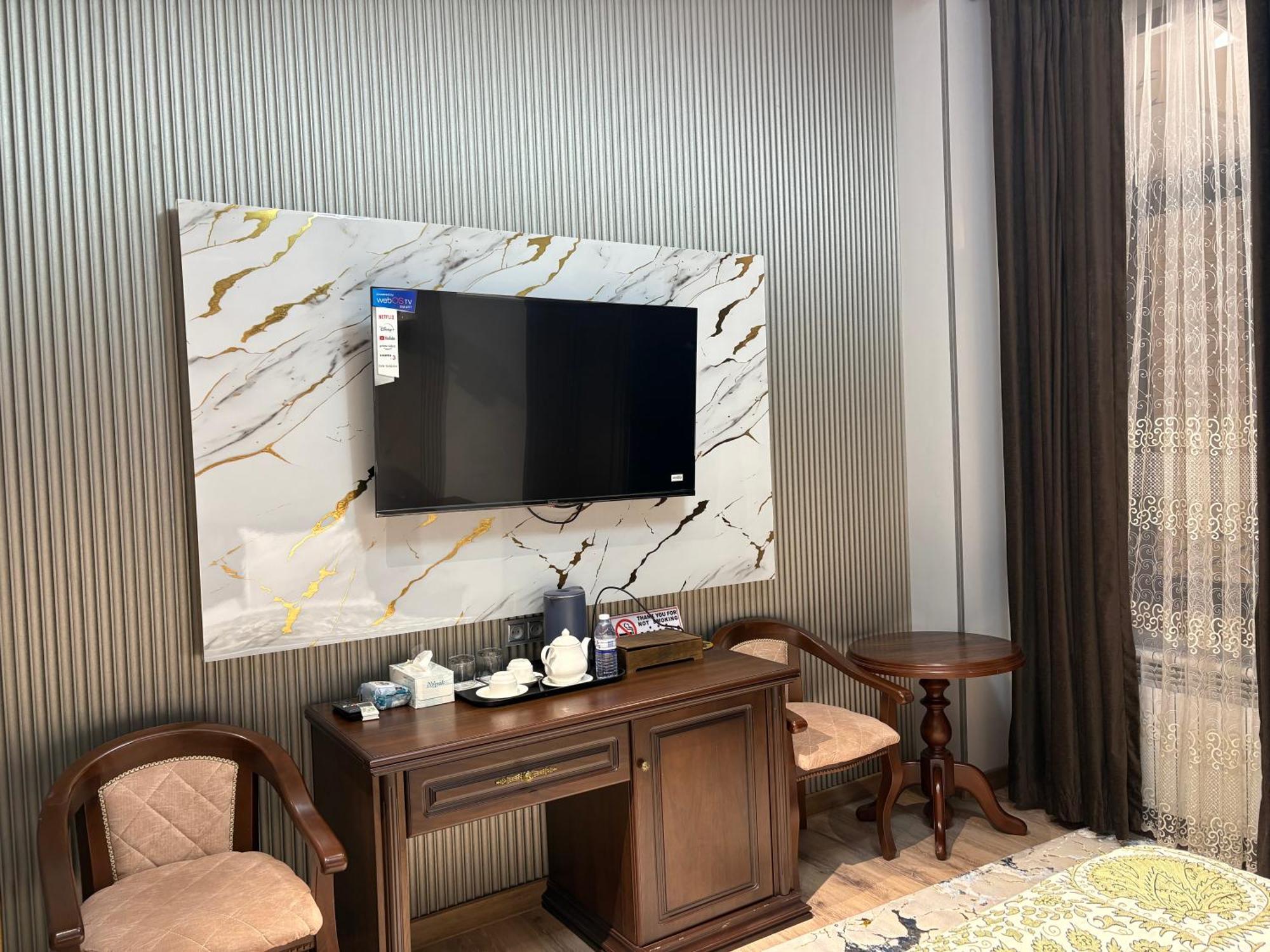 סמרקנד Boulevard Palace Hotel מראה חיצוני תמונה